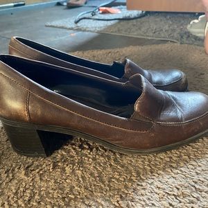 Womens used Brown Comfy Loafers
